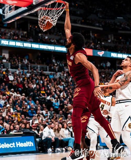 骑士力克掘金迎来6连胜 KD砍35分太阳不敌独行侠