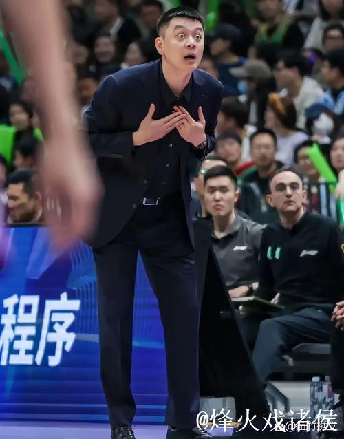 少4主力辽宁凭什么完胜广厦？杨鸣赛后说出15字，让争冠格局大变