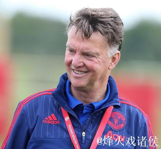 邮报揭秘曼联衰落10年细节:范加尔一上任就手把手教鲁尼点球 邮报揭秘曼联衰落10年细节:范加尔一上任就手把手教鲁尼点球